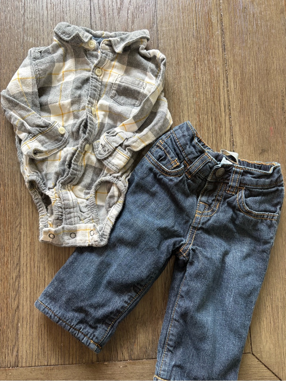 Gymboree Plaid Button Up Plaid Bodysuit with GAP Fleece Lined Jeans- 3-6m Boys
